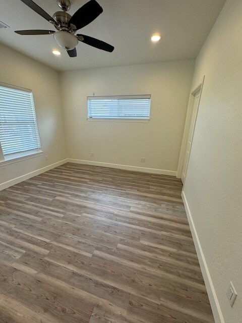 Building Photo - 475 Cheney Loop