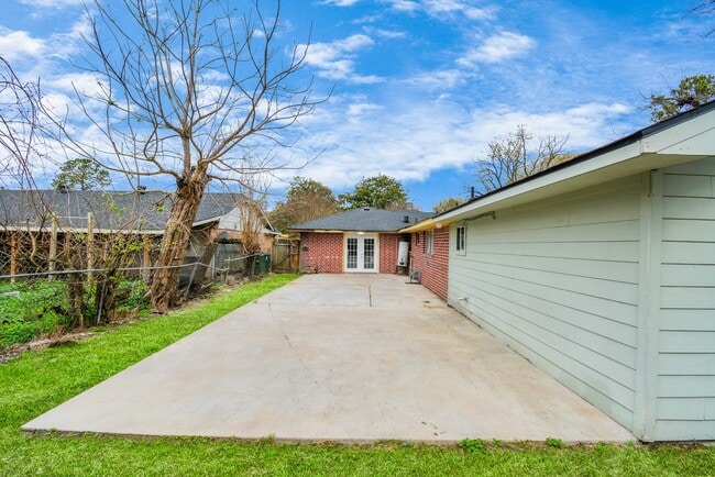 Building Photo - 6439 Hidden Arbor Ln