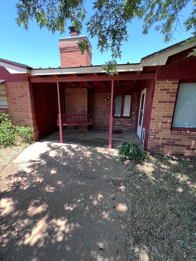 Building Photo - 5409 33rd St