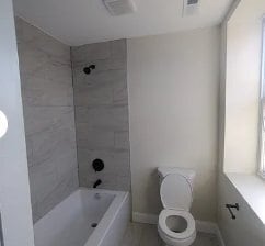 Building Photo - 4266 Washington St