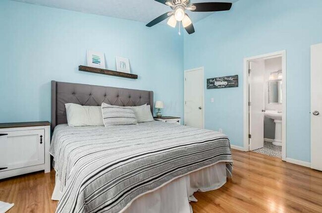 Building Photo - 3539 Westbay Dr