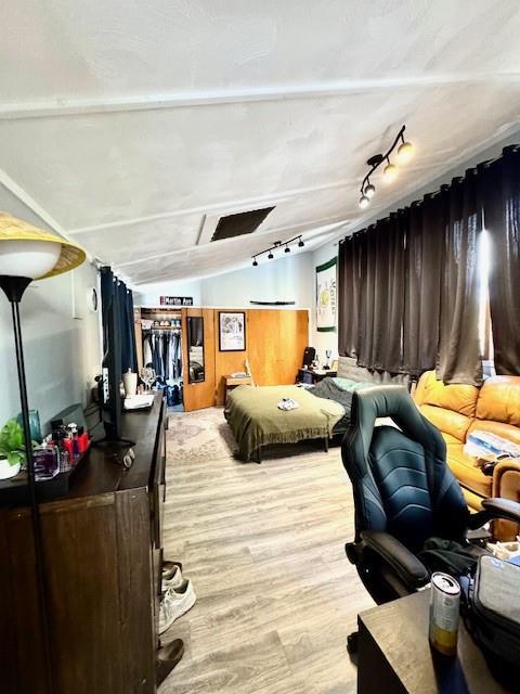 Building Photo - 15 Evelyn Dr