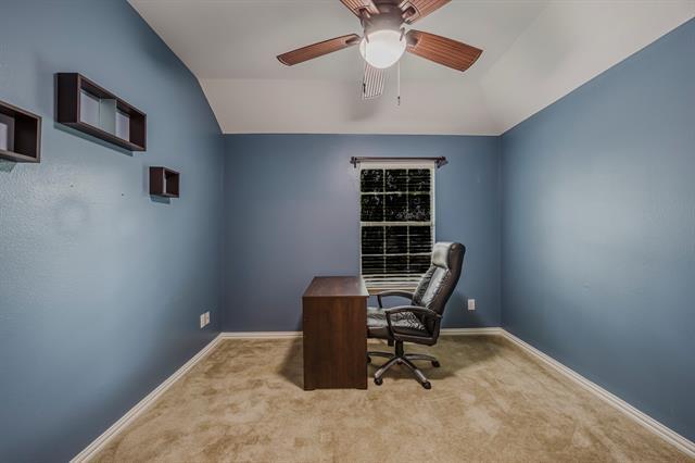 Building Photo - 7631 Red Clover Dr
