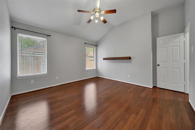 Building Photo - 12411 Brightwood Dr