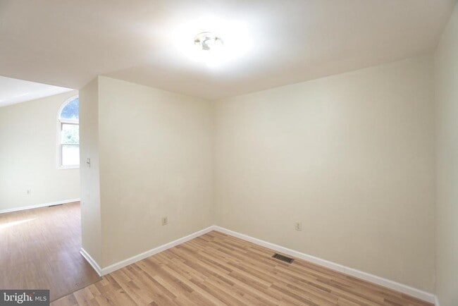 Building Photo - 1379 Gwynedale Way