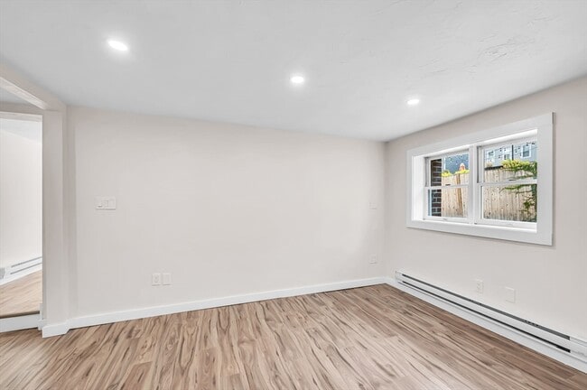 Building Photo - 465 E 8th St