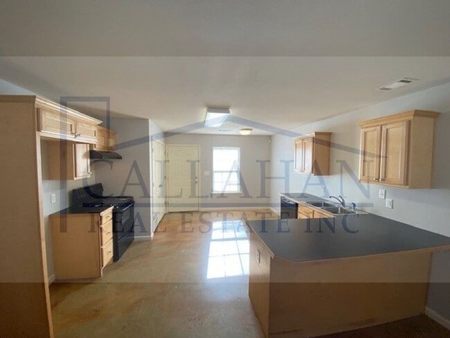 Building Photo - 8001 Langer Ln