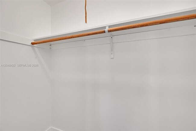 Building Photo - 808 SW 12th Ct