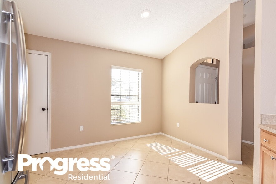 Building Photo - 1816 Forest Hill Dr