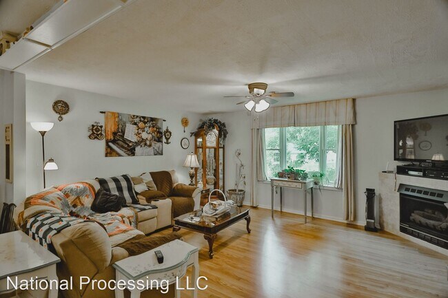 Building Photo - 3 br, 3 bath House - 1131 Candlewick Dr. NW