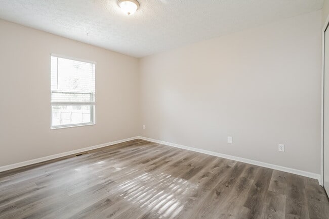 Building Photo - 1787 Convair Dr