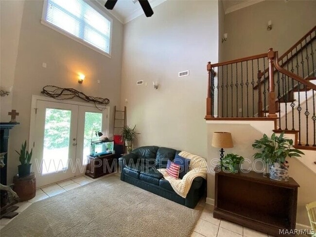 Building Photo - 225 Charleston Dr