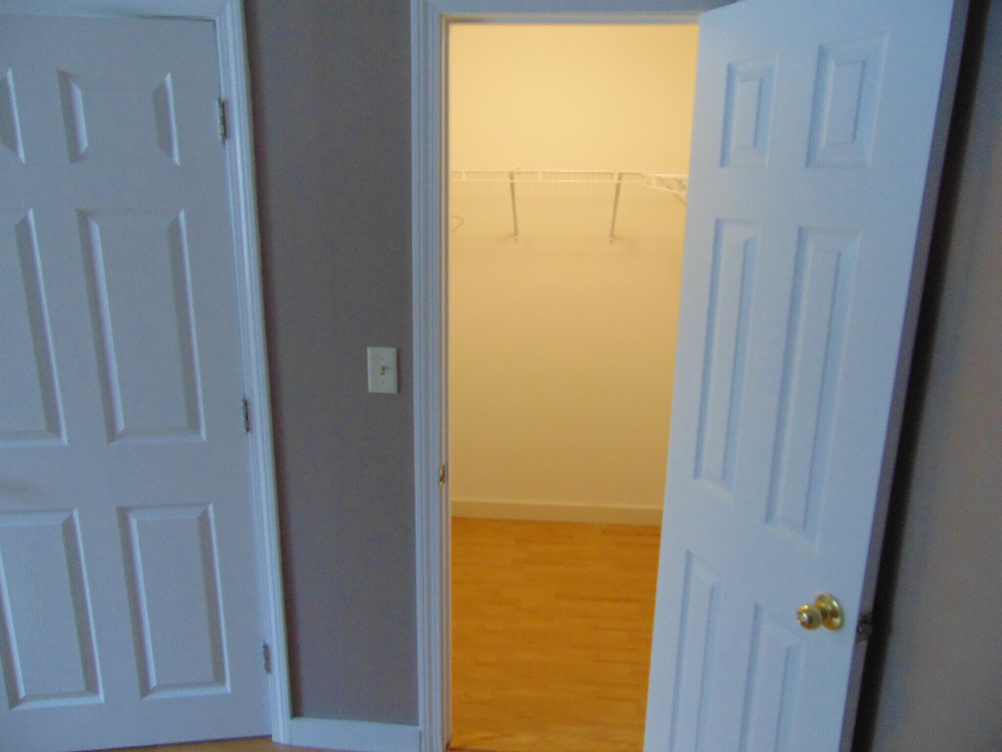 Building Photo - 851 Western Ave