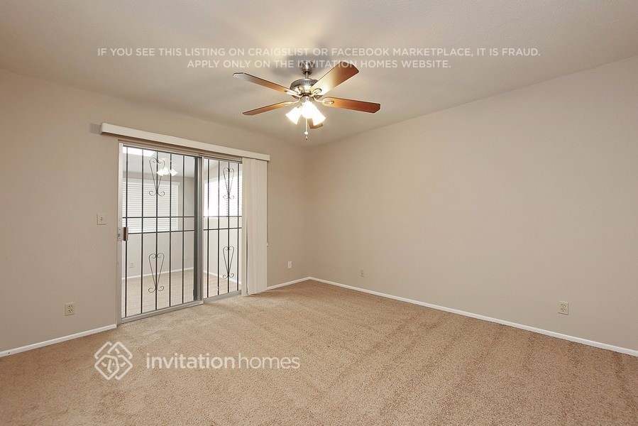Building Photo - 3029 S Country Club Way