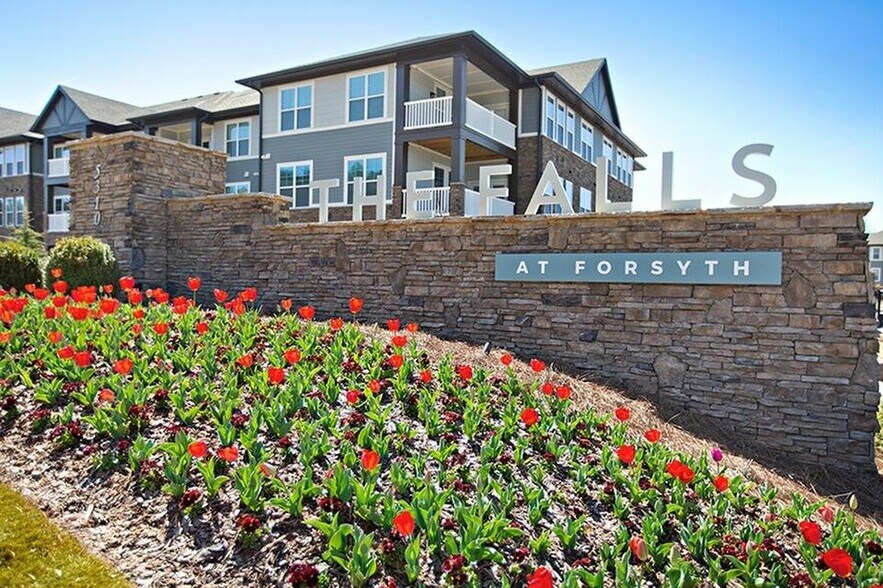 The Falls at Forsyth 5310 Falls Dr Cumming GA 30028 Apartment Finder