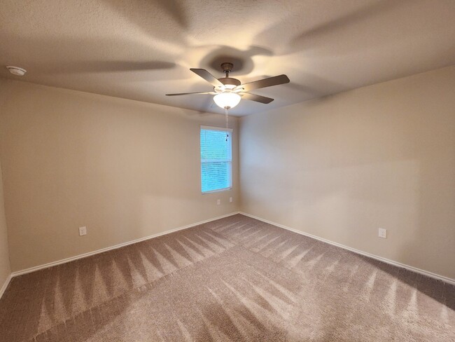 Building Photo - Move In Special - $200 Off 1st Months Rent...