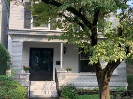Building Photo - 1620 Rosewood Ave