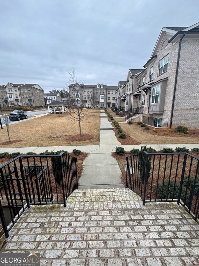 Building Photo - 4400 Sims Pk Overlook