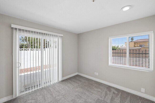 Building Photo - 7826 E Heatherbrae Ave