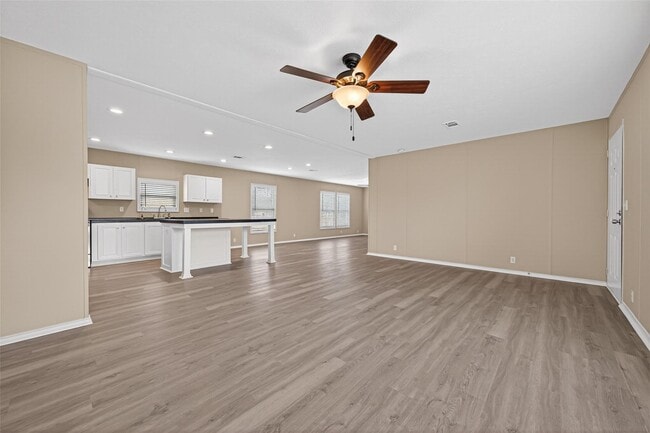Building Photo - 15933 W Relza Dr