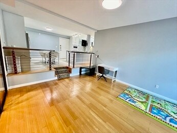 Building Photo - 57 Broadlawn Park