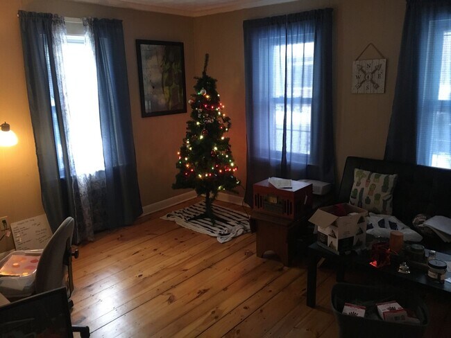 Building Photo - 11-13 Lafayette Street