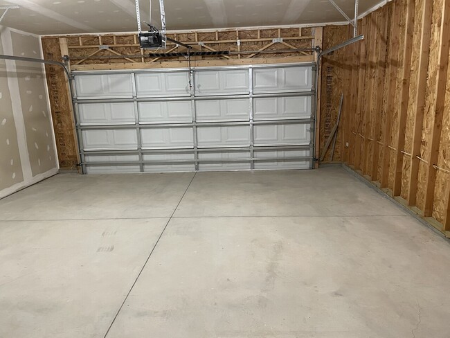 Building Photo - Goddard Duplex