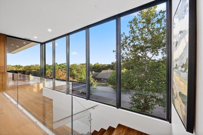 Building Photo - 3500 Cactus Wren Way