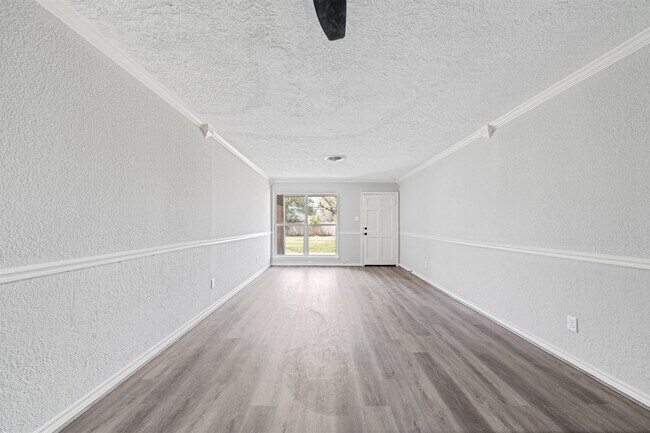 Building Photo - 2689 Gessner Rd