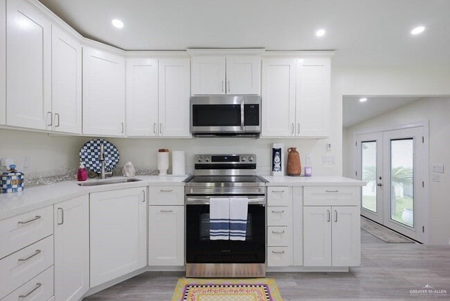 Building Photo - 40 Abalone Cir