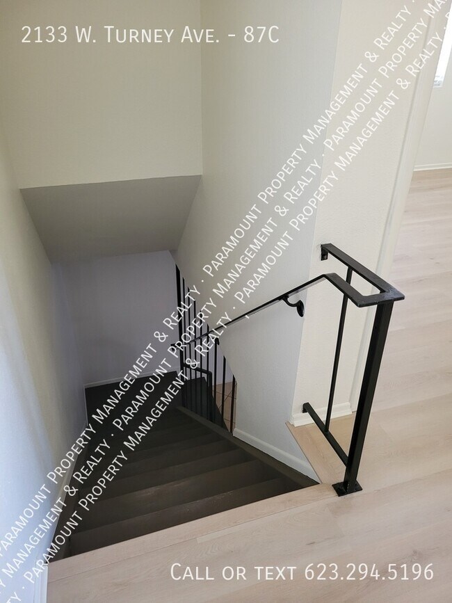 Building Photo - 2133 W Turney Ave