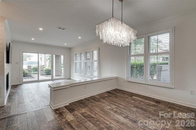 Building Photo - 646 Portside Dr