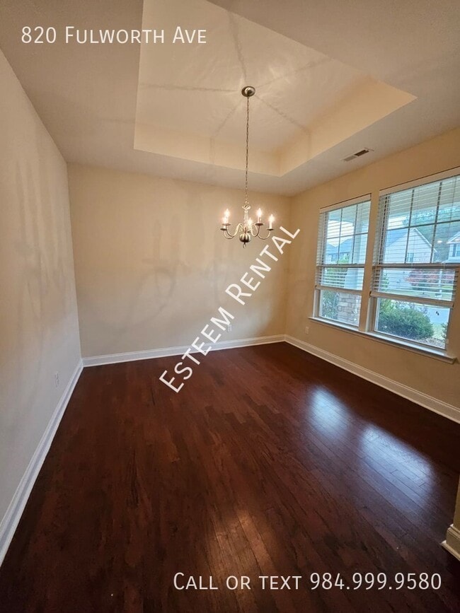 Building Photo - 820 Fulworth Ave