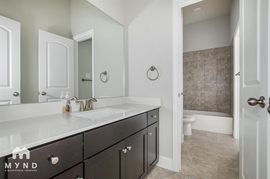 Building Photo - 11516 Annabelle Dr