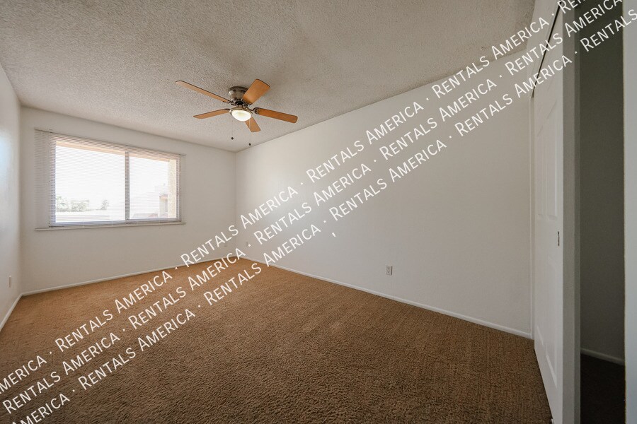 Building Photo - 4120 W Calavar Rd