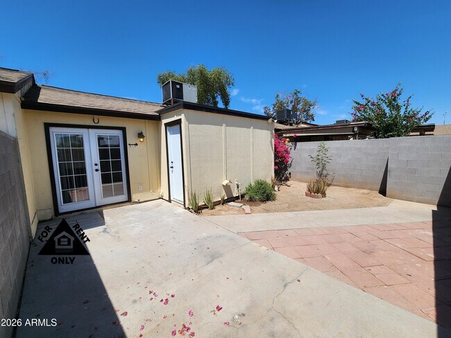 Building Photo - 3120 N 67th Ln