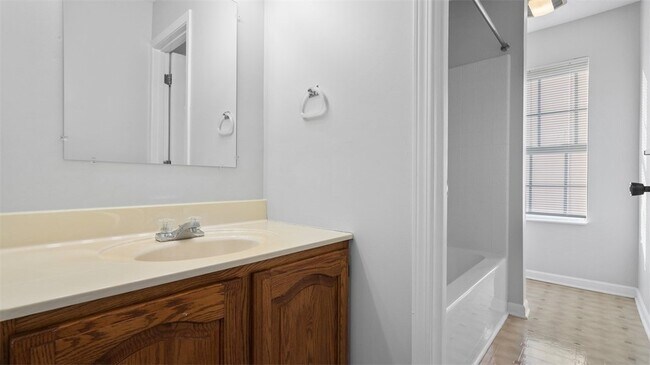 Building Photo - 602 Cassandra Dr