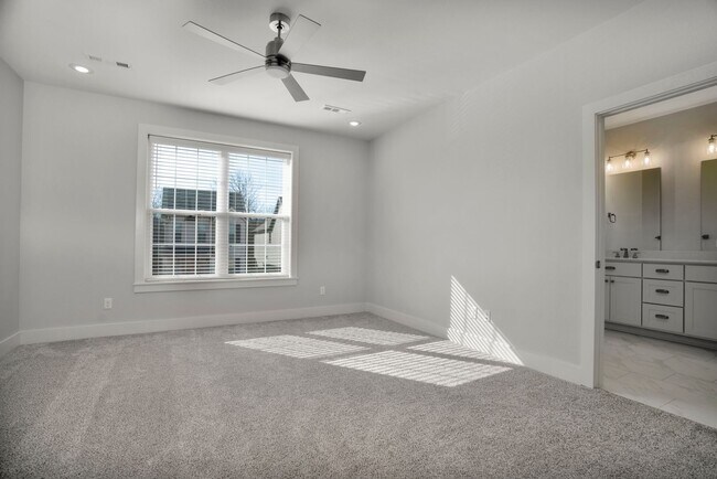 Building Photo - Beautiful 4 Bed 4.5 Bath New construction Home off of Rupple!! Pre-Leasing for Summer!