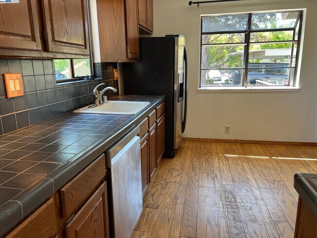 Building Photo - 3242 Monika Ln