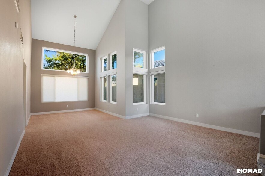 Building Photo - 16626 S 15th St