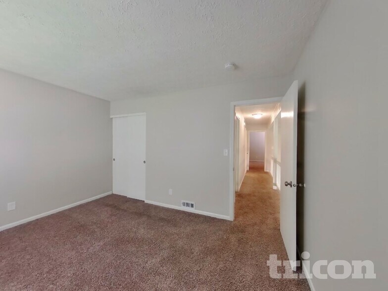 Building Photo - 6907 Tartan Ct