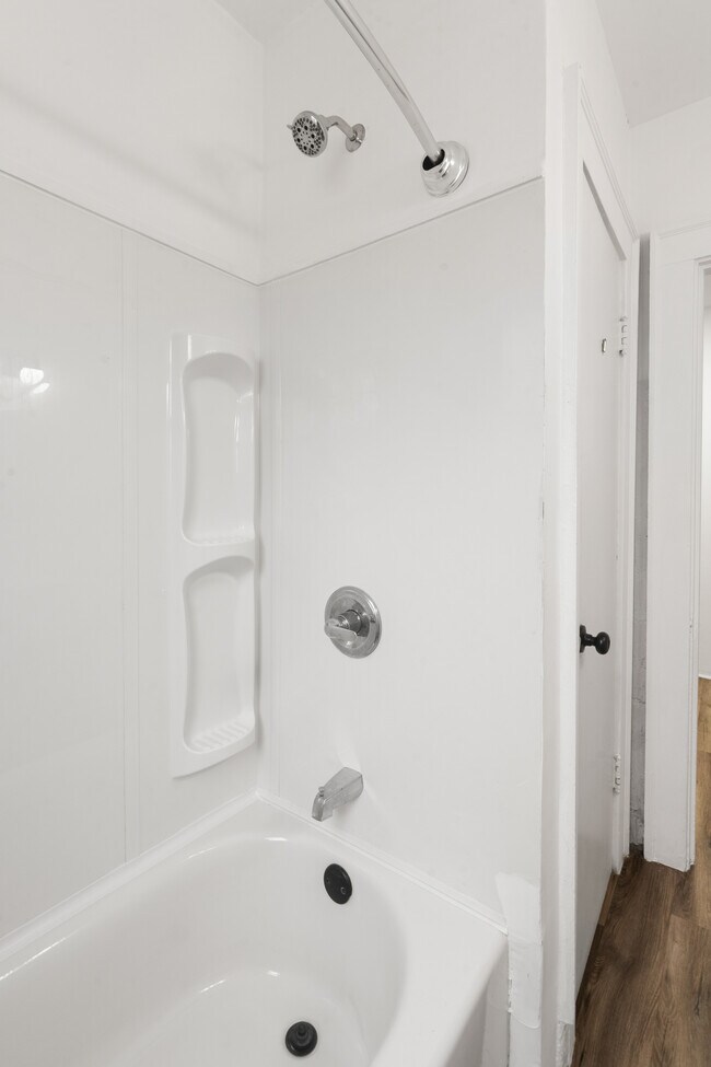 Building Photo - 2416 Sherry Rd