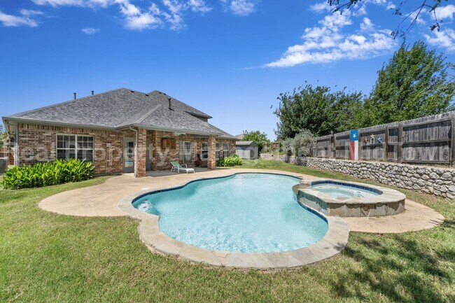 Building Photo - 343 Mesquite Hill Dr