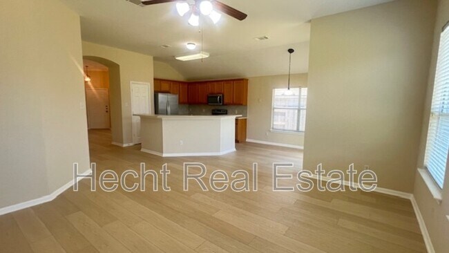 Building Photo - 1712 Bush Coat Ln