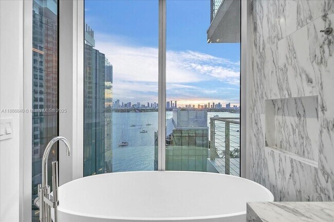 Building Photo - 1300 Monad Ter