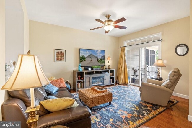 Building Photo - 13508 Tallyrand Way