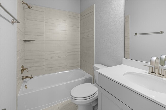 Building Photo - 11 Winter Thicket Pl