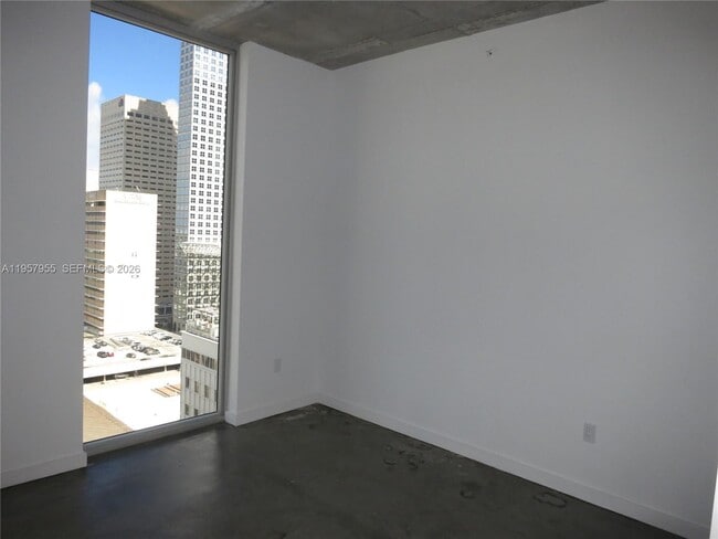 Building Photo - 151 SE 1st St