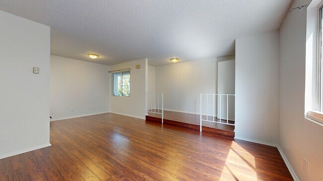 Building Photo - 2940 W 235th St