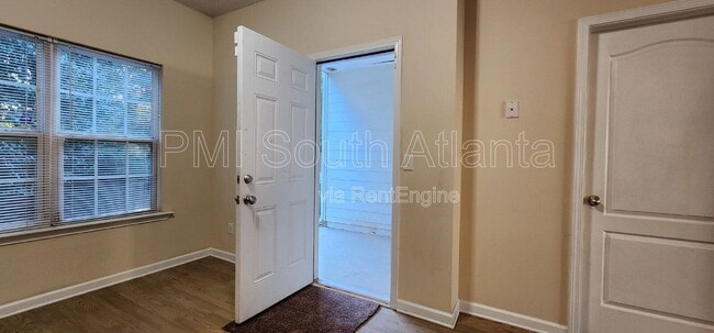 Building Photo - 6864 Mountain Cir